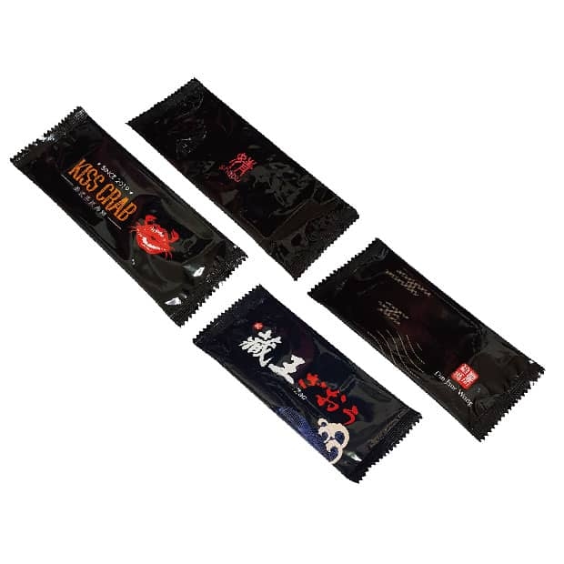 wet wipes flat-02.jpg