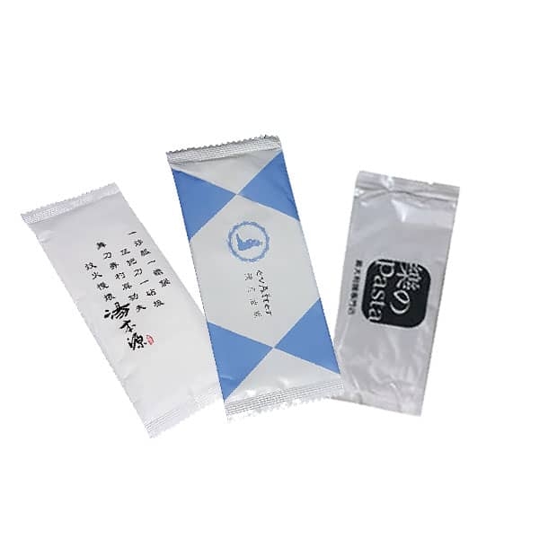 wet wipes flat-03.jpg