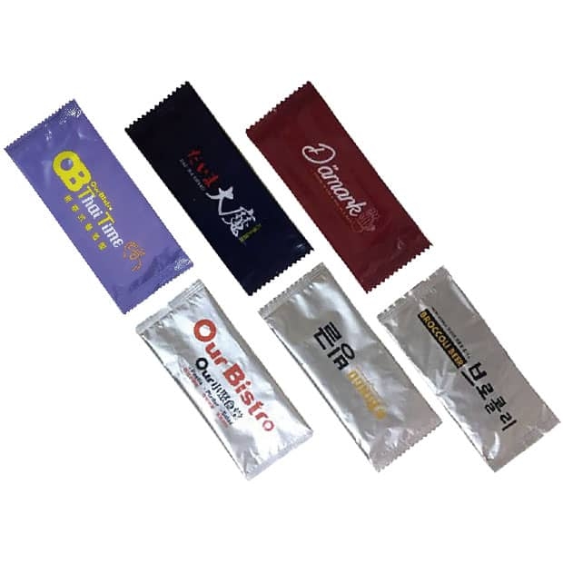 wet wipes flat_ 1.jpg